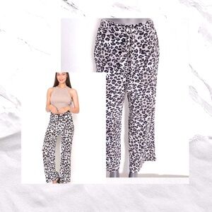 🍒Ambiance Apparel 𝐖𝐨𝐦𝐞𝐧𝐬 Sz 2X Pull On Casual Pants Leopard Print Gray White
